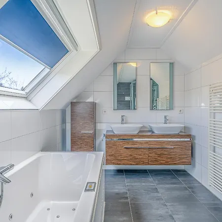 Villapark Kamperfoelie 55 *